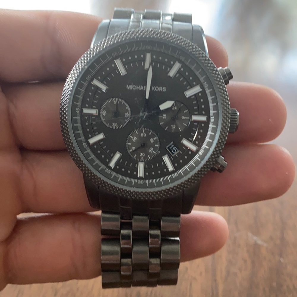 Micheal Kors: Men’s Watch (used)
